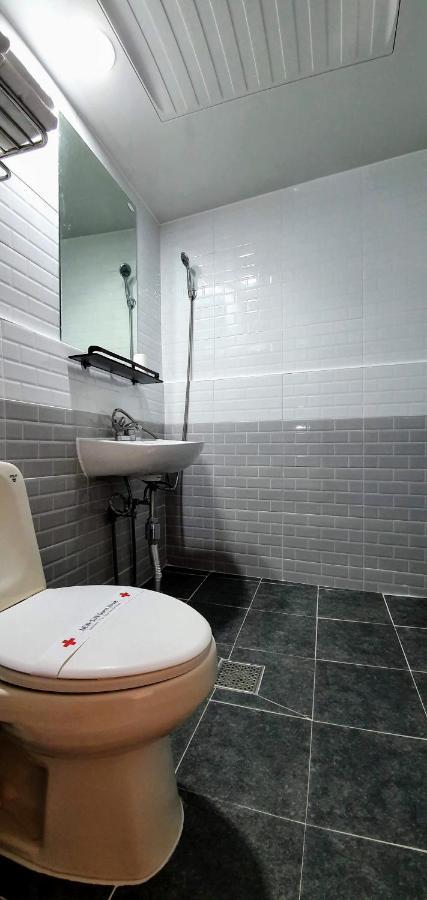 New Sun Guesthouse Myeongdong Seoul Exterior photo